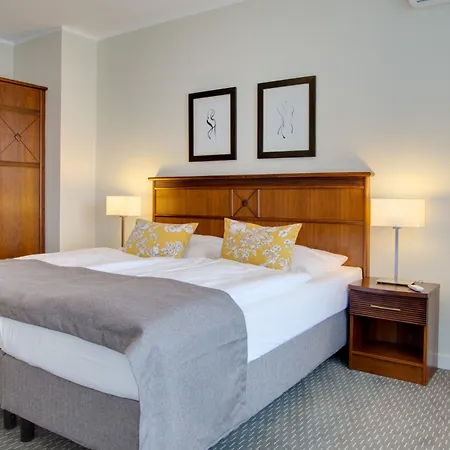 Sylter Hof Hotell 3*